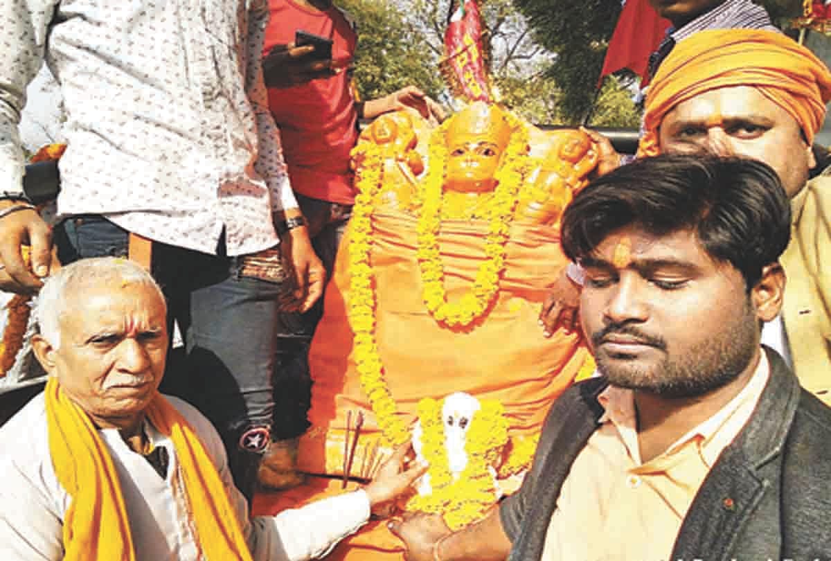 Muslims, the statue of Hanuman procession, precedent for communal harmony