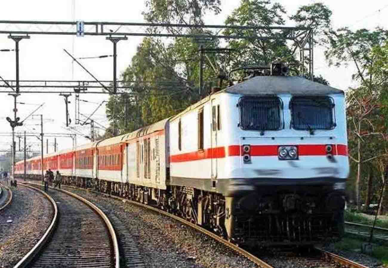 16 trains of Mumbai Jhansi route canceled