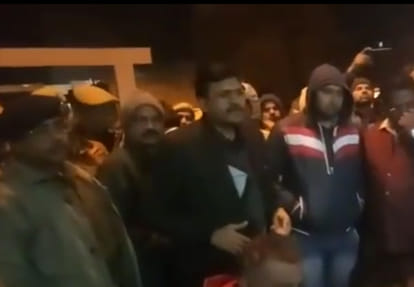 Video of DM and BJP MLA is viral in Fatehpur