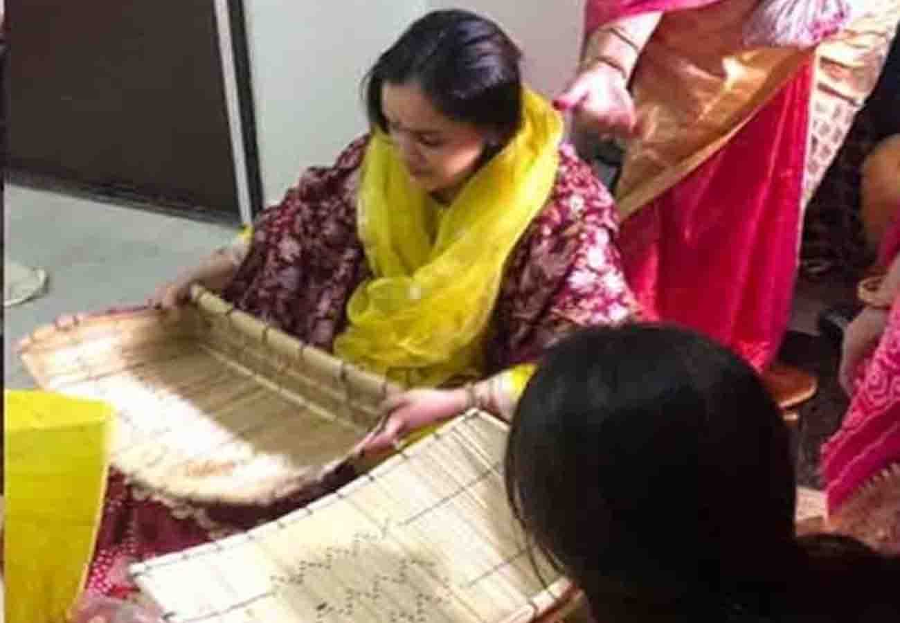 Mulayam Singh daughter in law Aparna Yadav photos