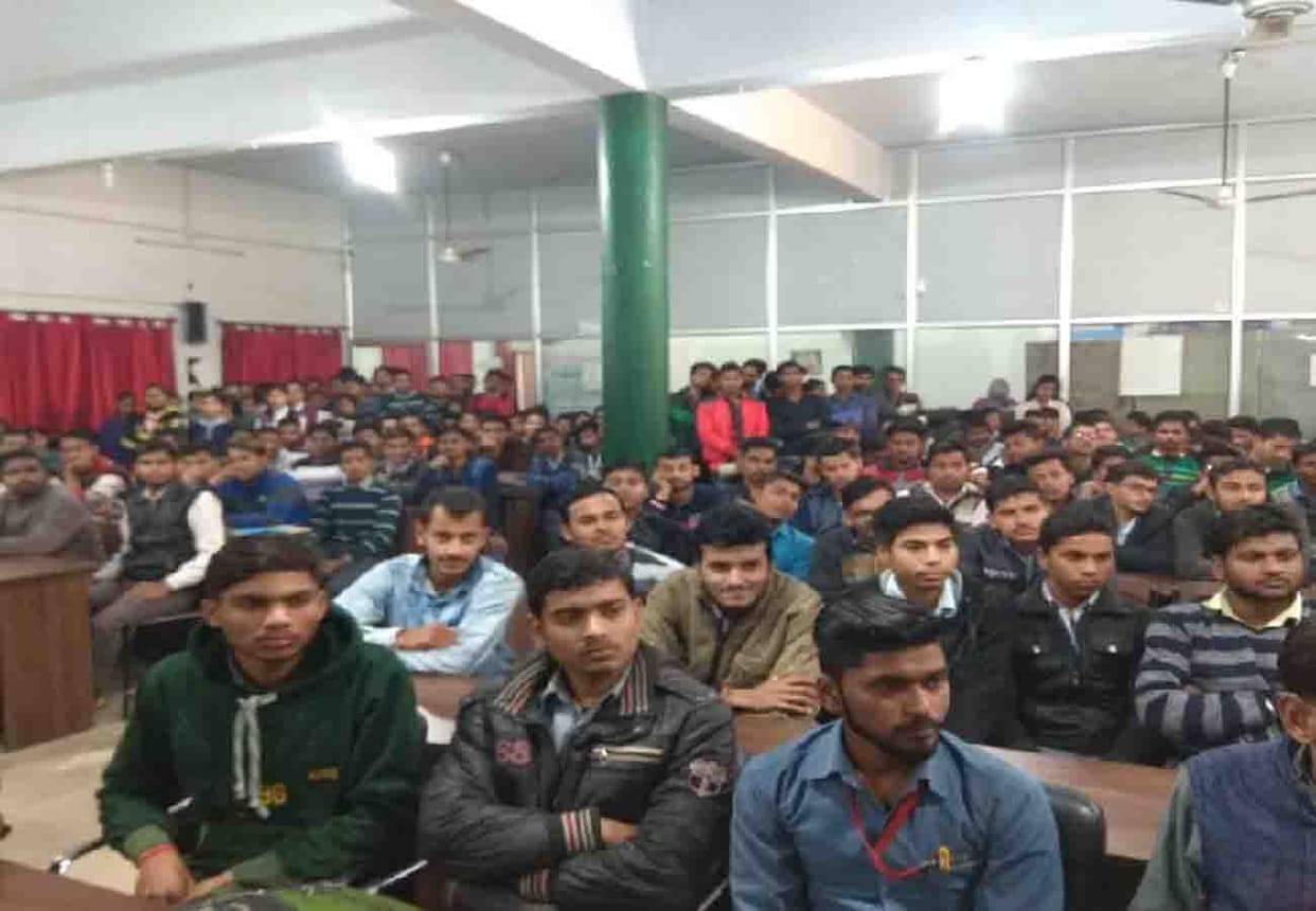 ITI made record in placement 2265 students get job