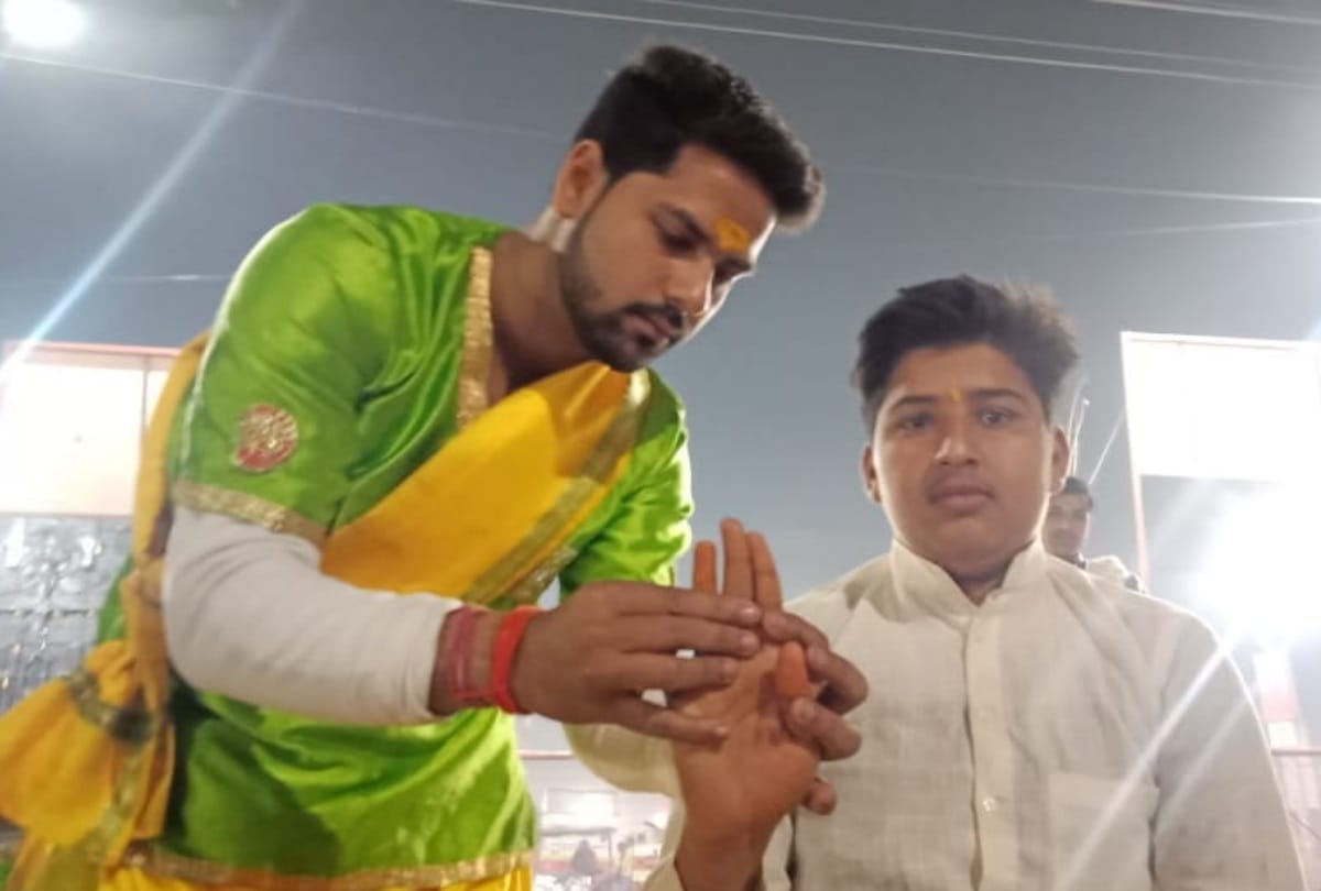 Kumbh Mela 2019:ganga aarti preparation
