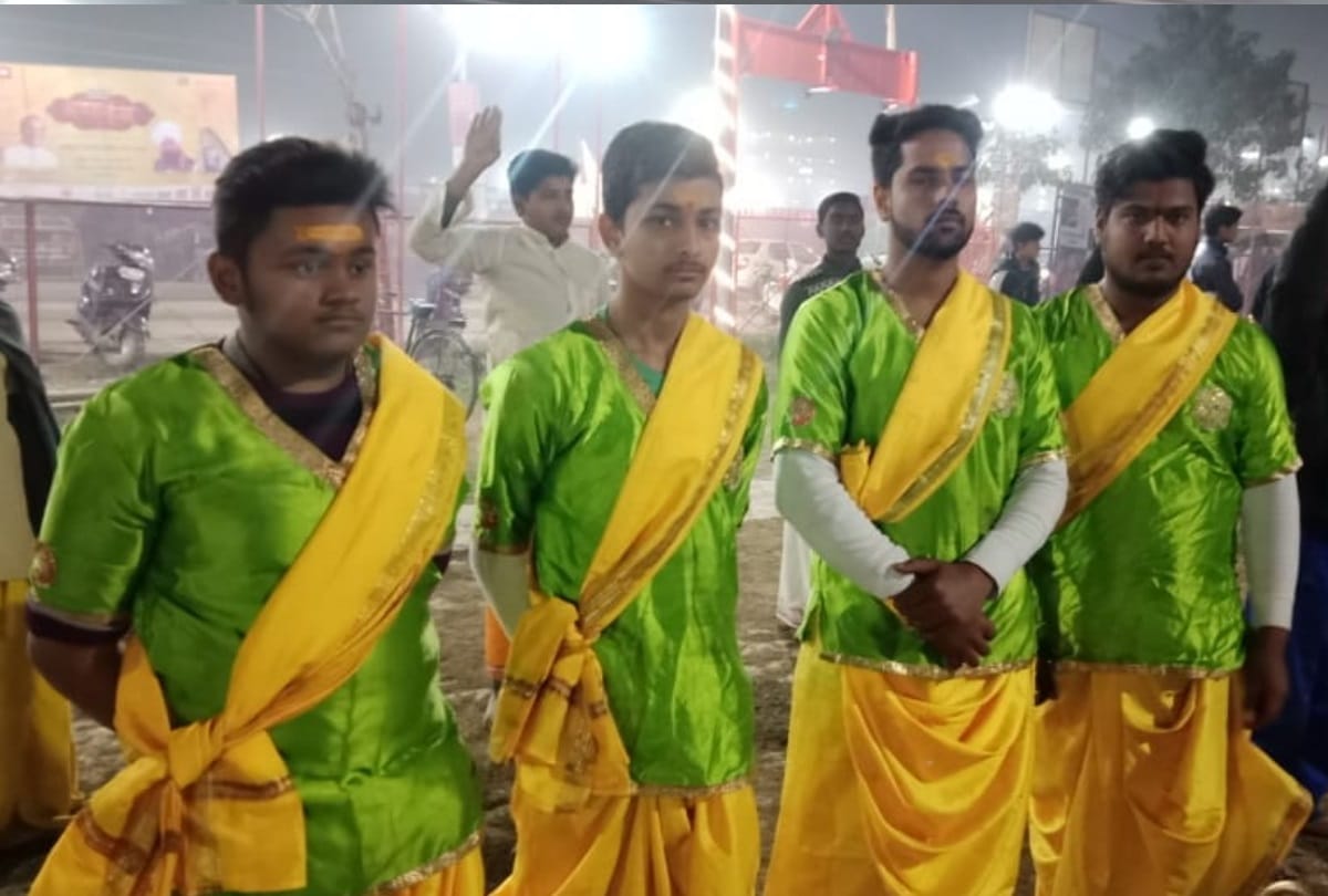 Kumbh Mela 2019:ganga aarti preparation