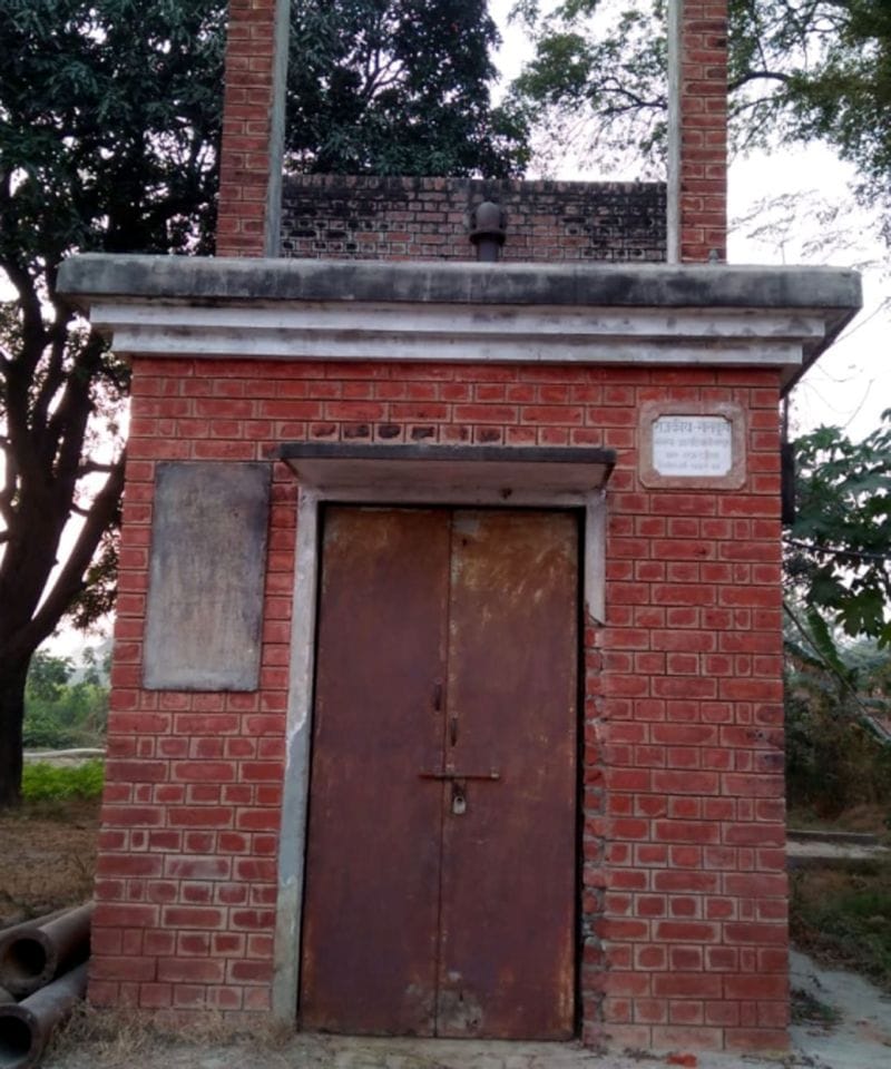 नलकूप खराब होने से सूख रही खेती