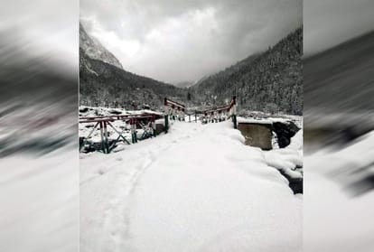 Rainfall an snowfall start in uttarakhand after 48 hours alert