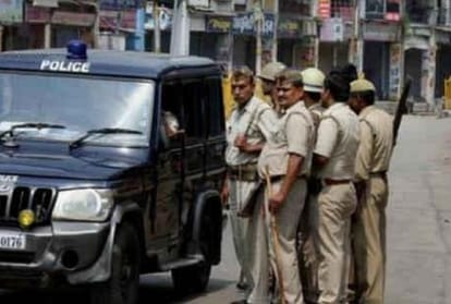Amroha: Security guard died suspicious condition, blood coming out mouth, family members said – murdered