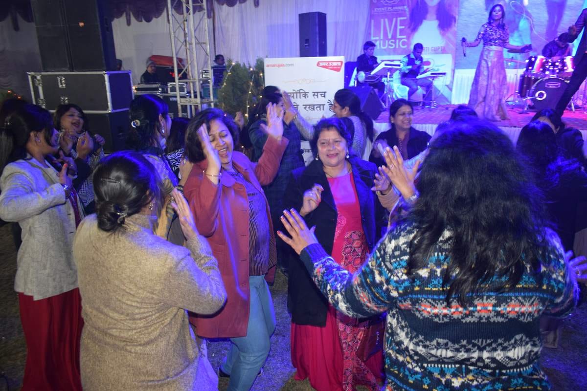 playback singer bharti gupta musical night in varanasi