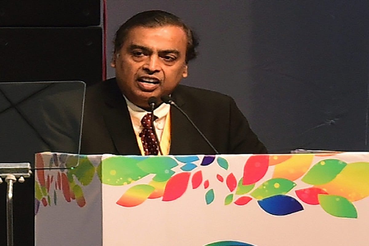 flipkart amazon rival reliance jio to start its ecommerce venture from gujarat, hints mukesh ambani