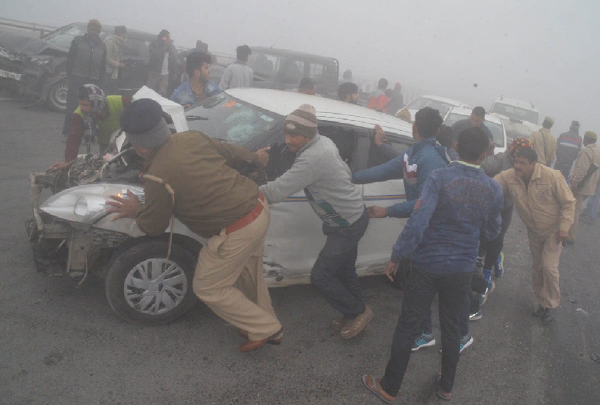 Baghpat, many accident on Eastern Peripheral Expressway and 25 peoples injured