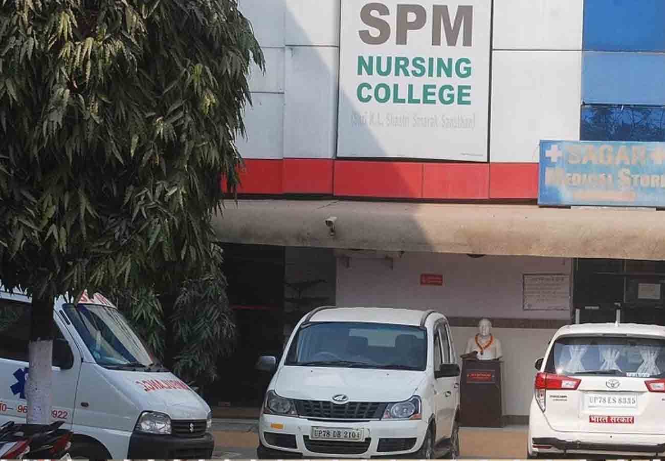 Income Tax Department raid in spm hospital group kanpur
