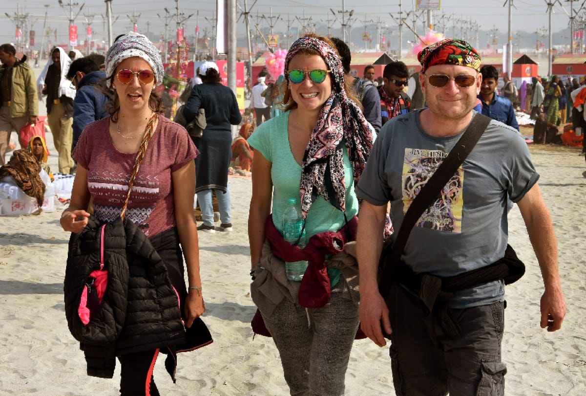 American saints eat Dal Bati in kumbh mela 2019 prayagraj