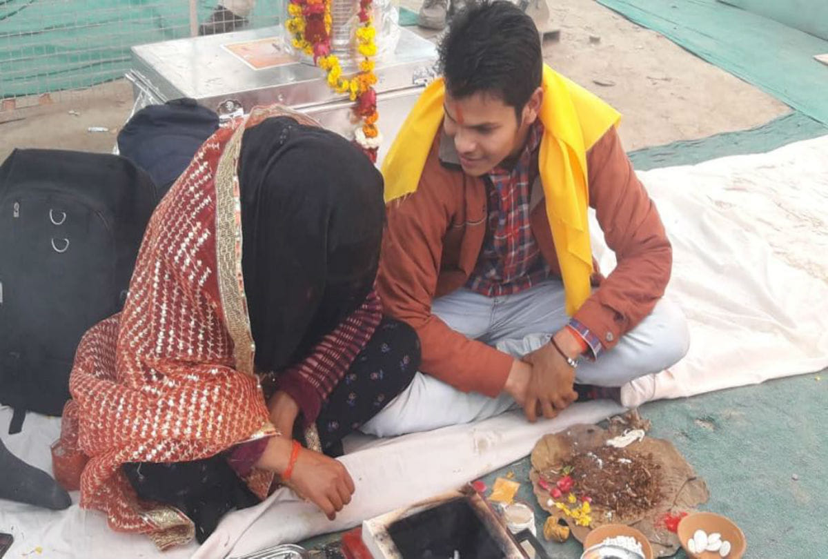 couples got married under mukhyamantri samuhik vivah yojana in etah