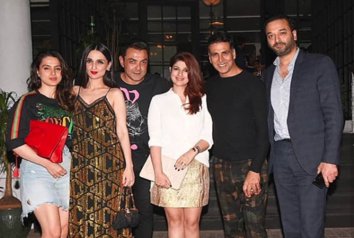 akshay kumar and twinkle khanna organize wedding anniversary party bobby deol attend