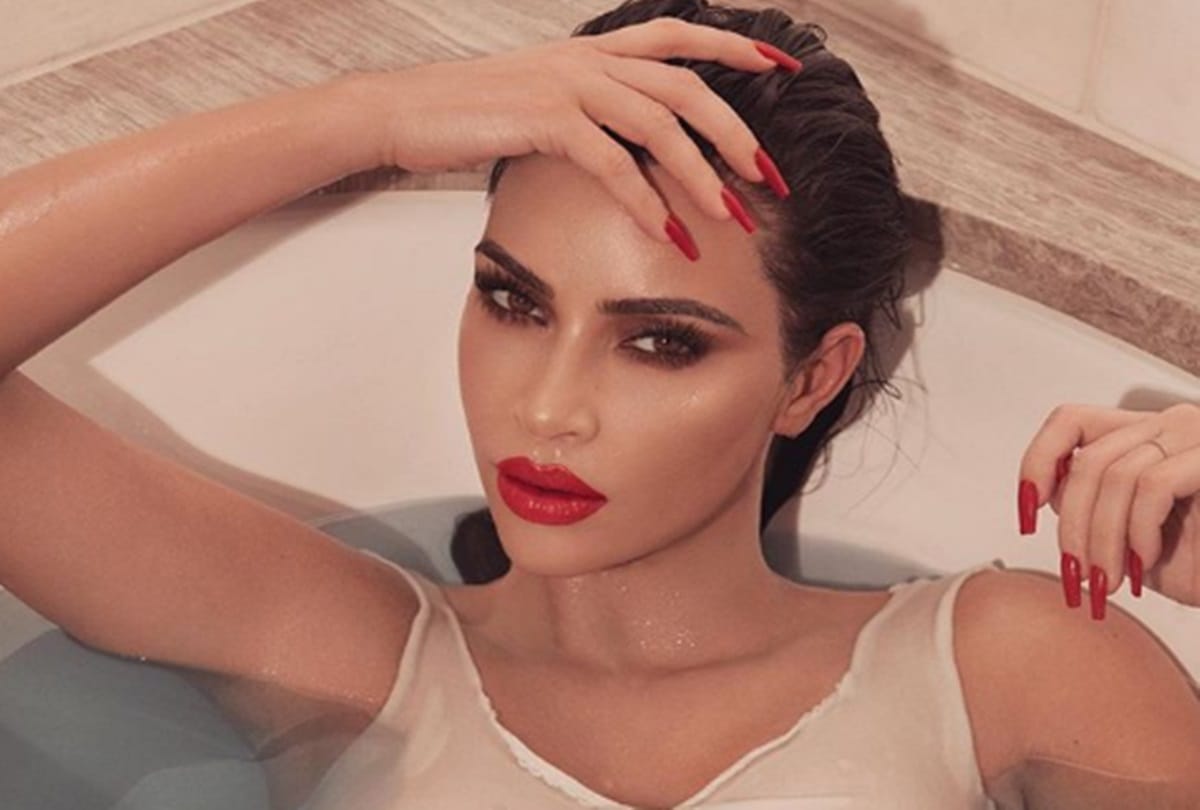 Kim Kardashian has six toes on one foot gets trolled