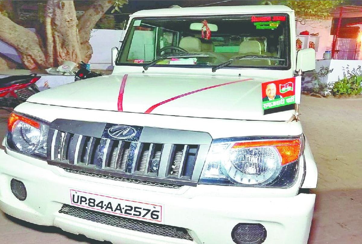 drunk driver tried to police officer crash by bolero in firozabad