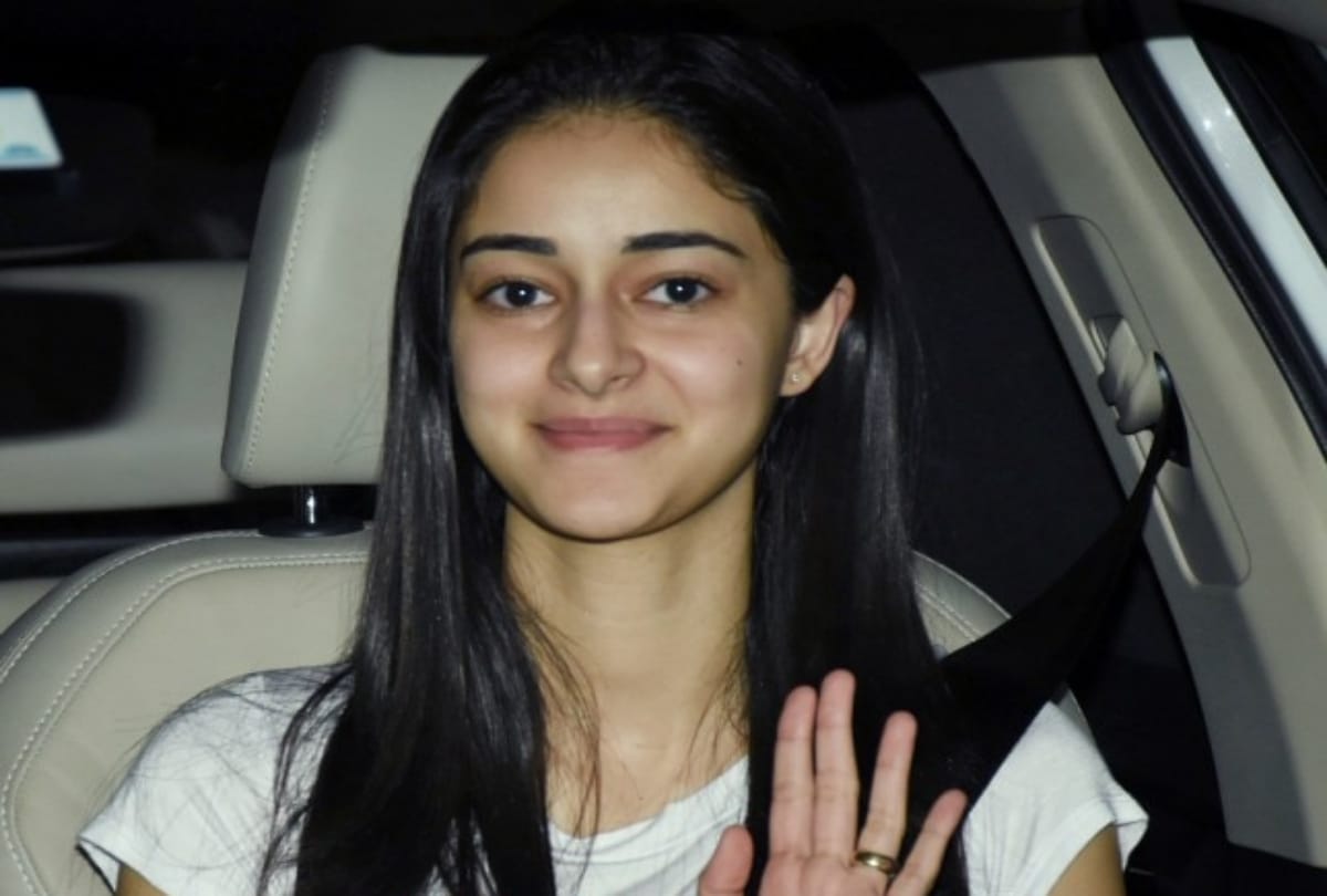 Before Bollywood debut Chunky Pandey daughter Ananya Pandey shared shaadi profile picture