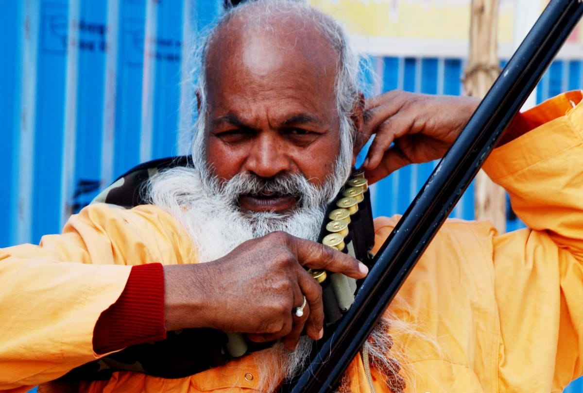 Kumbh Mela 2019:Baba Equipped with weapon in kumbh mela