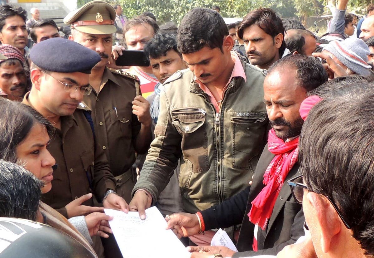 Bhadohi school van fire case three children died in hospital