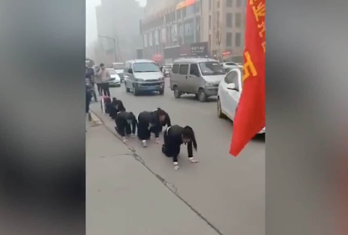 chinese company forced to punishment for employees to crawl on road for not completing targets