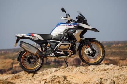 Bmw launched two new bikes R1250gs & r 1250 gs adventure