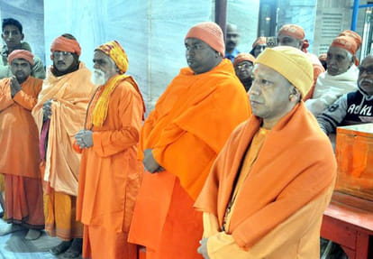 Kumbh 2019: VHP in the mood of taking tough decisions in Dharma Sansad