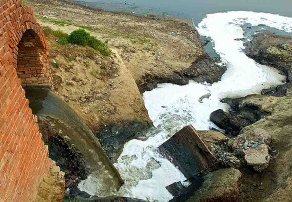 Kumbh Mela  2019:polluted water is directly going in ganga