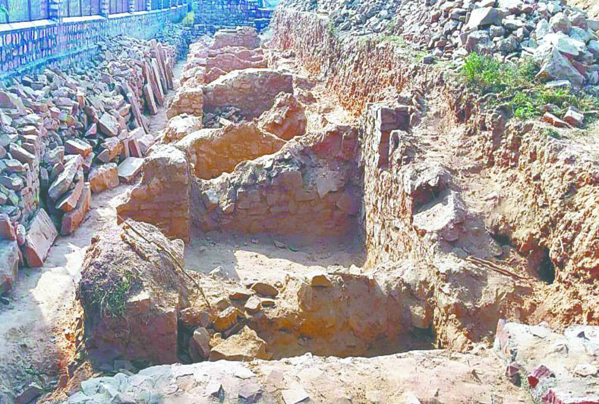 mysterious shops Found Underground Excavation At Fatehpur Sikri