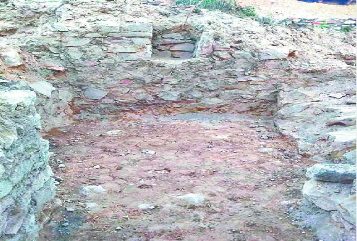 mysterious shops Found Underground Excavation At Fatehpur Sikri