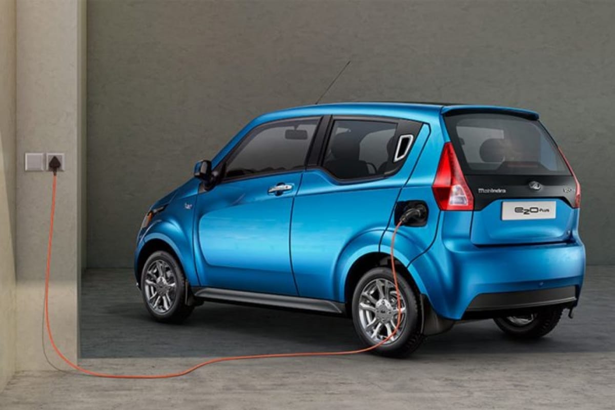Mahindra electriv vehicles complete 100 crore kms
