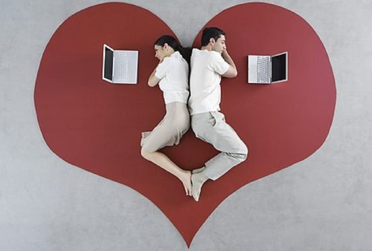 Happy Valentines Day 2021: celebrate valentines day in long distance relationship with this ways