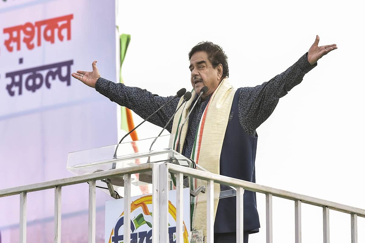 Shatrughan Sinha praise PM Narendra Modi President Donald Trump and Amit Shah for Howdy Modi