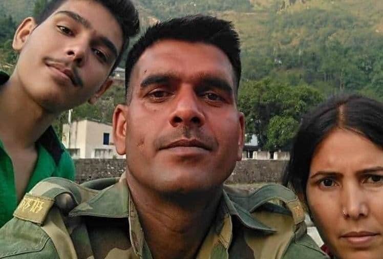 Formar BSF Personnel Tej Bahadur Revealed Secret of Son Rohit Yadav Death
