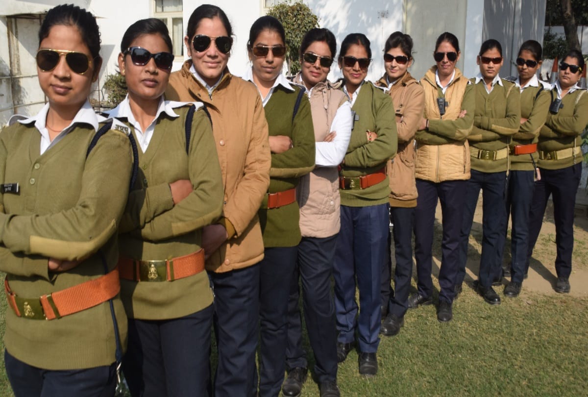 UP Police Traffic Angeles in Meerut gets black glasses for duty hours