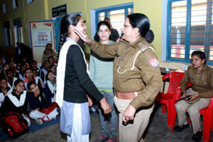 police aapki, bataiye apni samsya