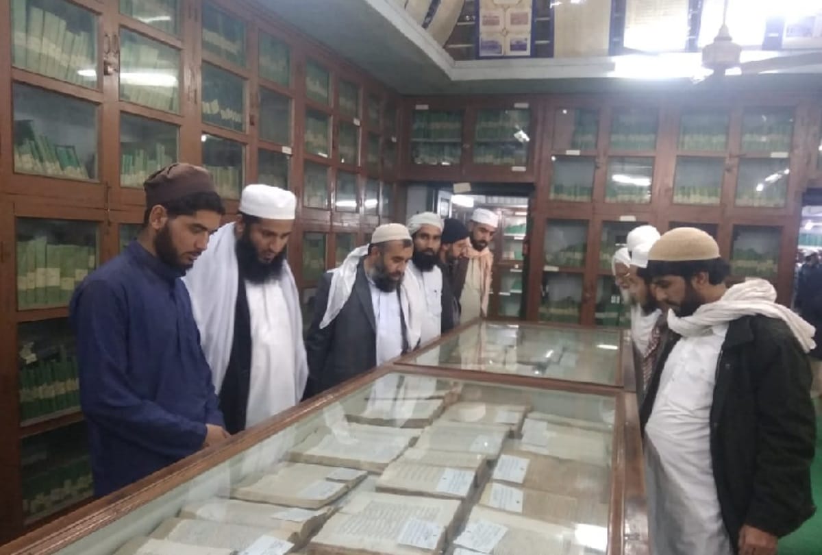 thirteen member delegation of Ulama from Iran  reached Darul Uloom Deoband