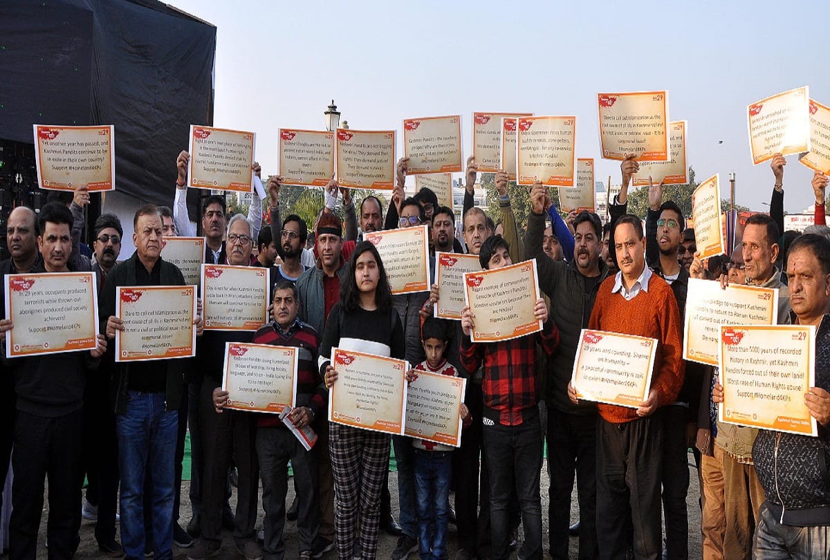 Kashmiri pandits protest black day at central park in delhi