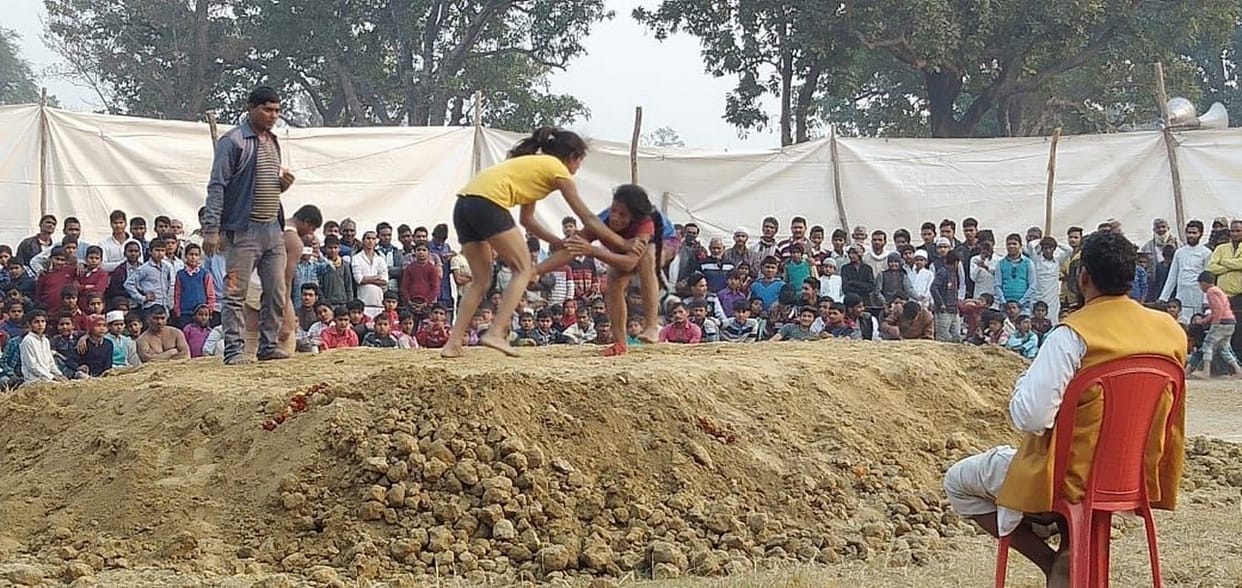 कुश्ती में बस्ती की शिवानी और इलाहाबाद की ज्योति रही विजेता