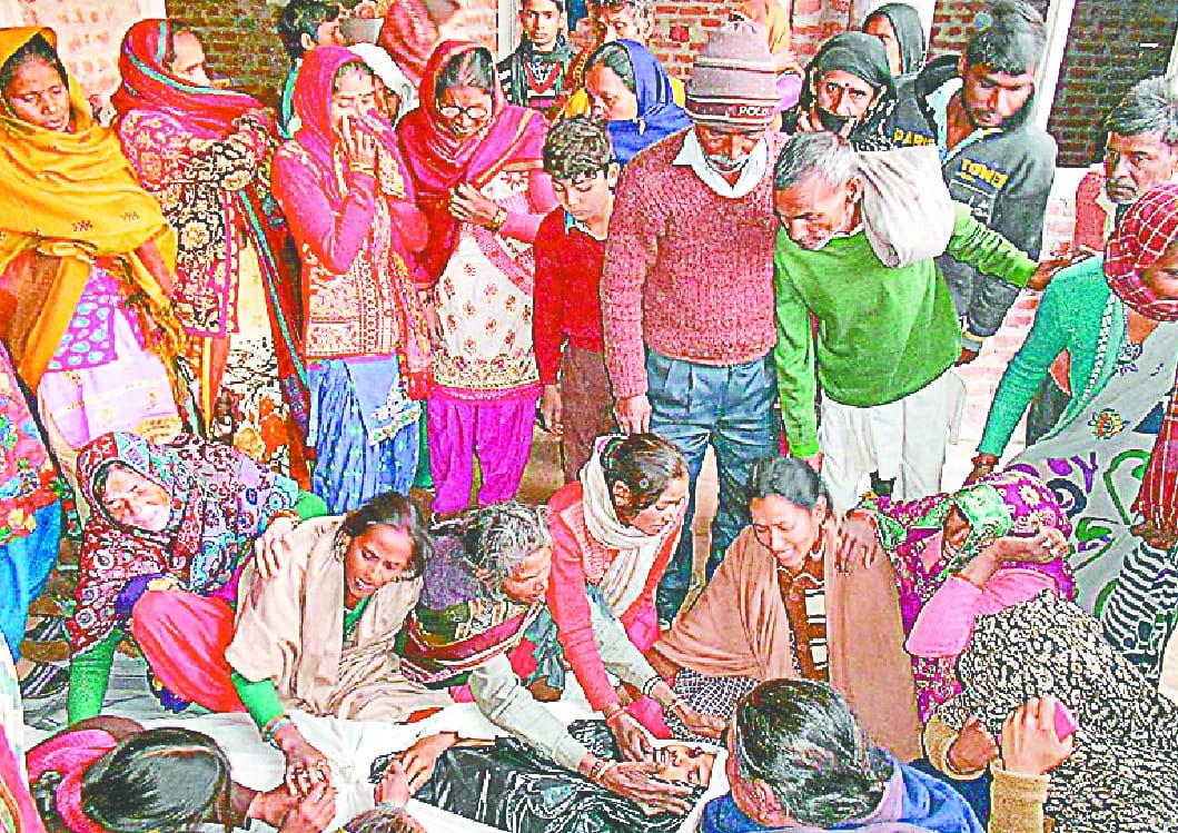 Firing in two sides, death of teenager