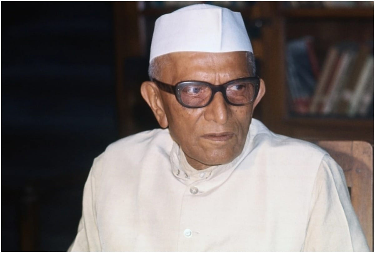Election Flashback story If I opposed Morarji how could I joined his government