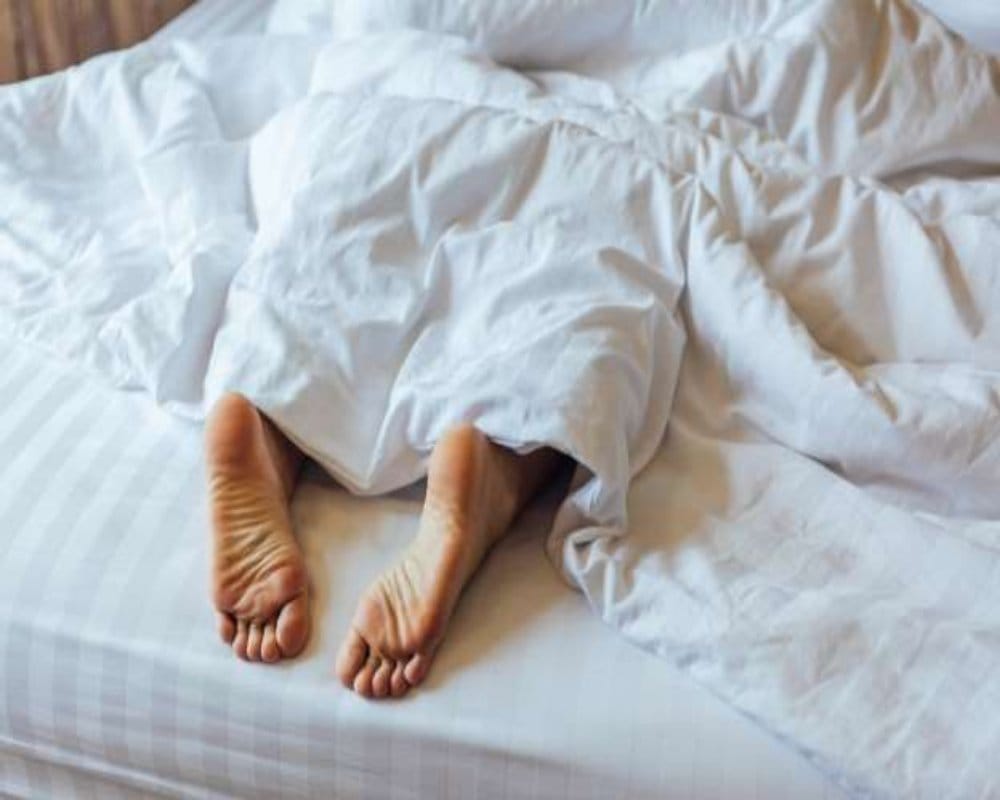 Astrology Feet Should Be In Which Direction While Sleeping