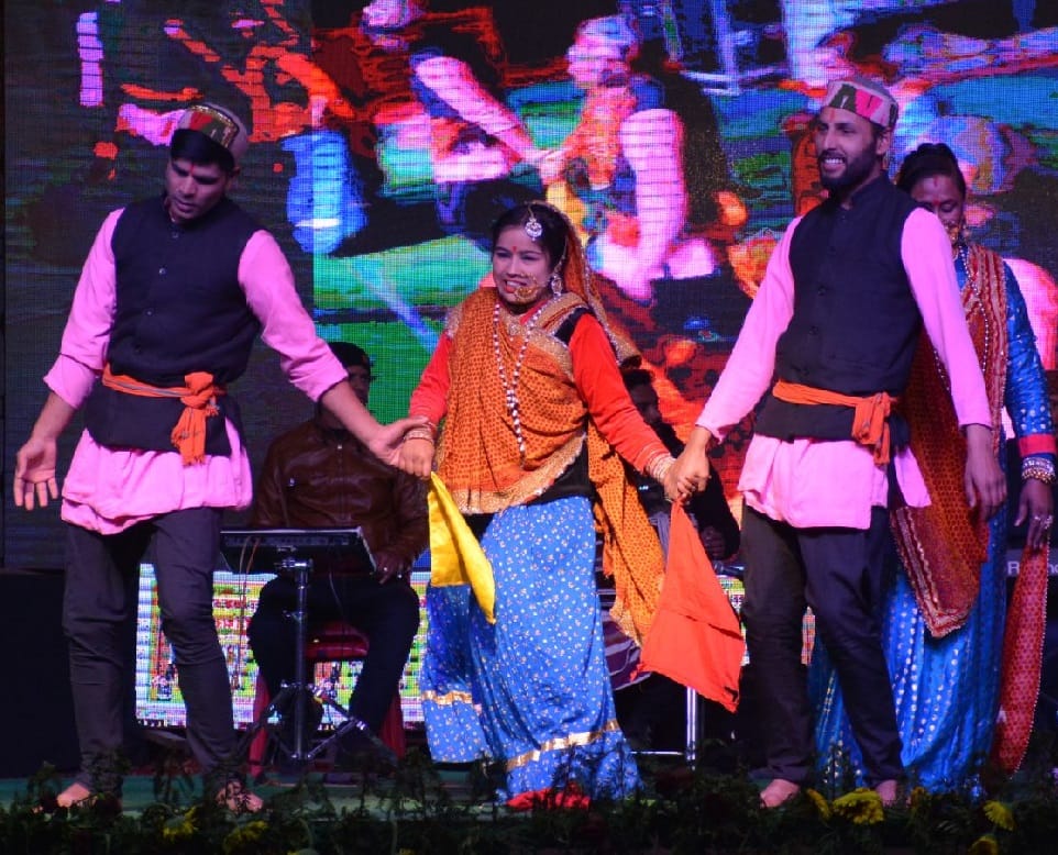 People danced in kalpana chauhan,s song