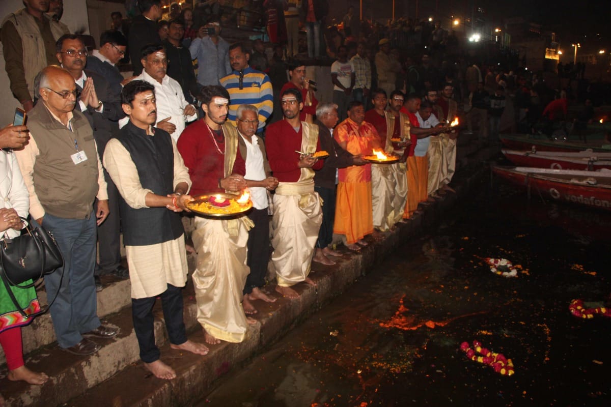 Pravasi bhartiya diwas is strat from world famous ganga aarti at varanasi