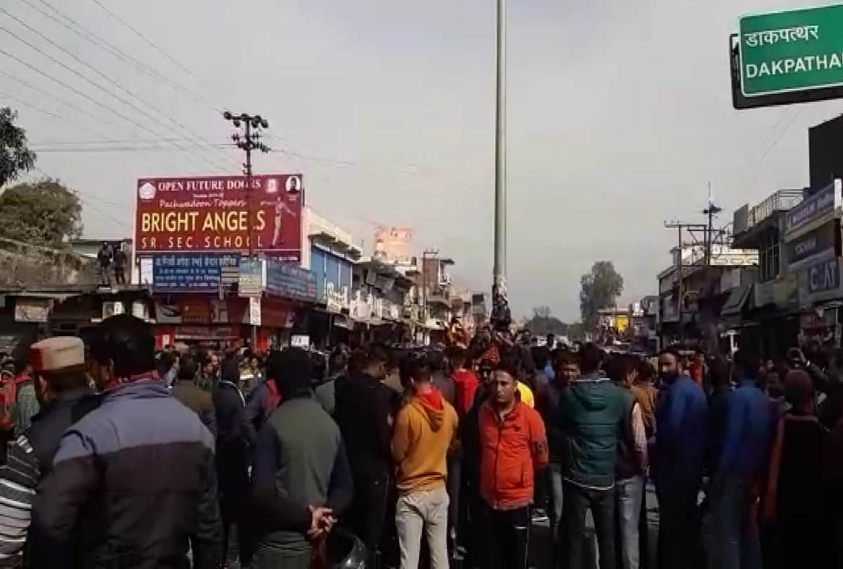 Man murdered after kidnaping with his car in Dehradun