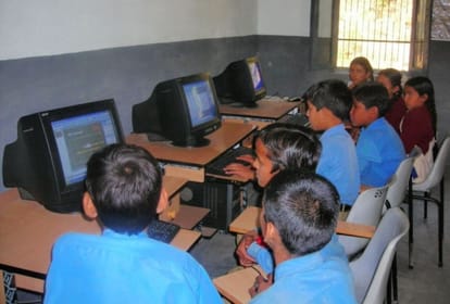 Himachal News: चार से पांच कंपनियों के जरिये सेवाएं देंगे 1,300 कंप्यूटर शिक्षक 1,300 computer teachers will provide services through four to five companies