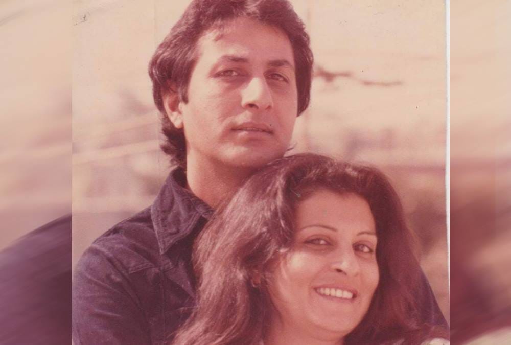 Actress sara ali khan mother amrita singh family rare photos 