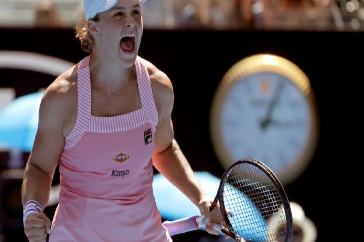 ash barty leave cricket and becomes the proffesional tennis player