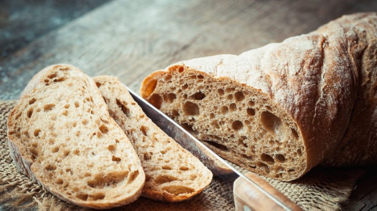 make cheese burst garlic bread at home with this recipe