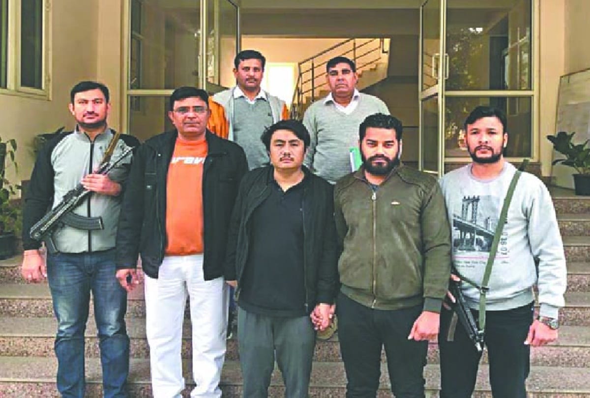 special cell arrested Human smuggler who send Nepali girls to Gulf countries