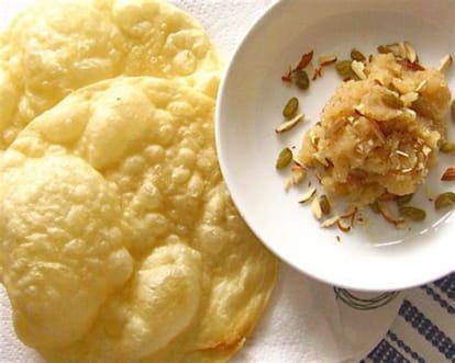 Recipe of Khoya Puri