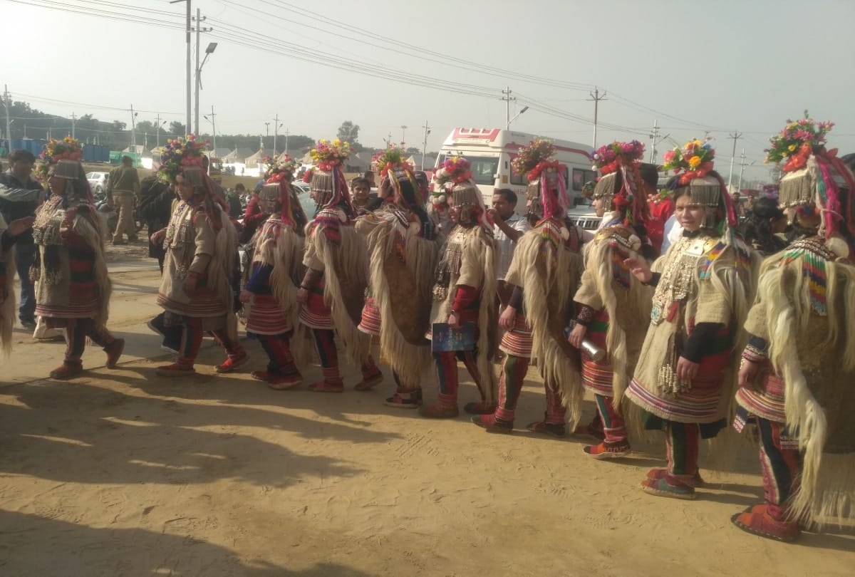 kumbh mela 2019 extinct arya civilization people meet in prayagraj with rare language